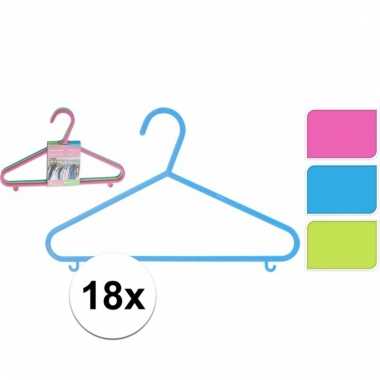 18 hangers voor kleding gekleurd