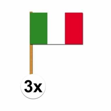3x stuks italiaanse zwaaivlaggen