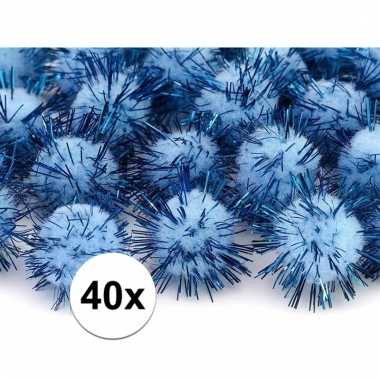 40x lichtblauw decoratie pompons 20 mm