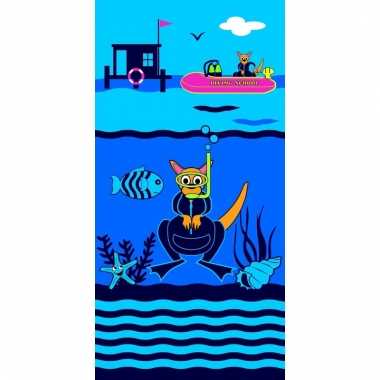 Gekleurd strandlaken diving school 70 x 140 cm