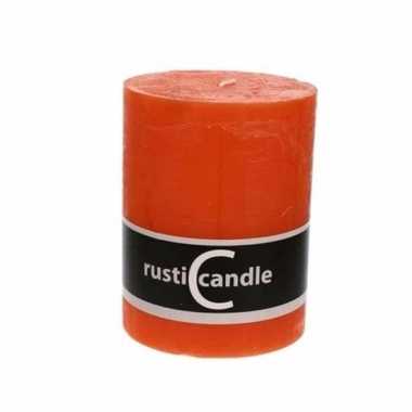 Oranje rustieke stompkaars 13 cm