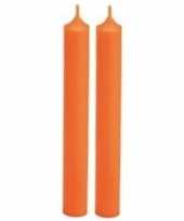 2x oranje dinerkaarsen 18 cm