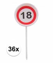 36x stopbord cocktailprikkers 18 jaar