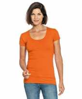 Bodyfit oranje dames shirt met ronde hals