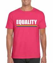 Equality shirt roze met regenboog vlag heren