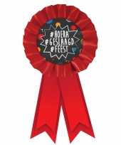 Feestdecoratie rode rozet geslaagd 14 cm