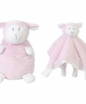Happy horse roze schaap lam zittend baby knuffeltje en knuffeldoekje voor meisjes