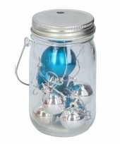 Kerst kadopot met blauwe balletjes en led