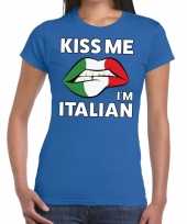 Kiss me i am italian t-shirt blauw dames