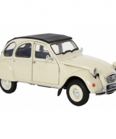Model auto oude citroen 2cv